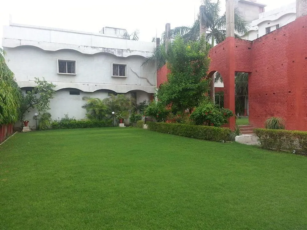 Hotel Varuna Varanasi