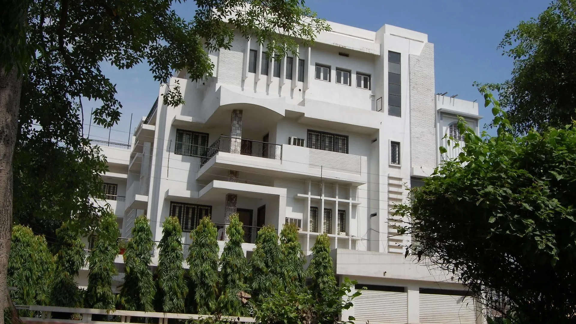 Hotel Varuna Varanasi