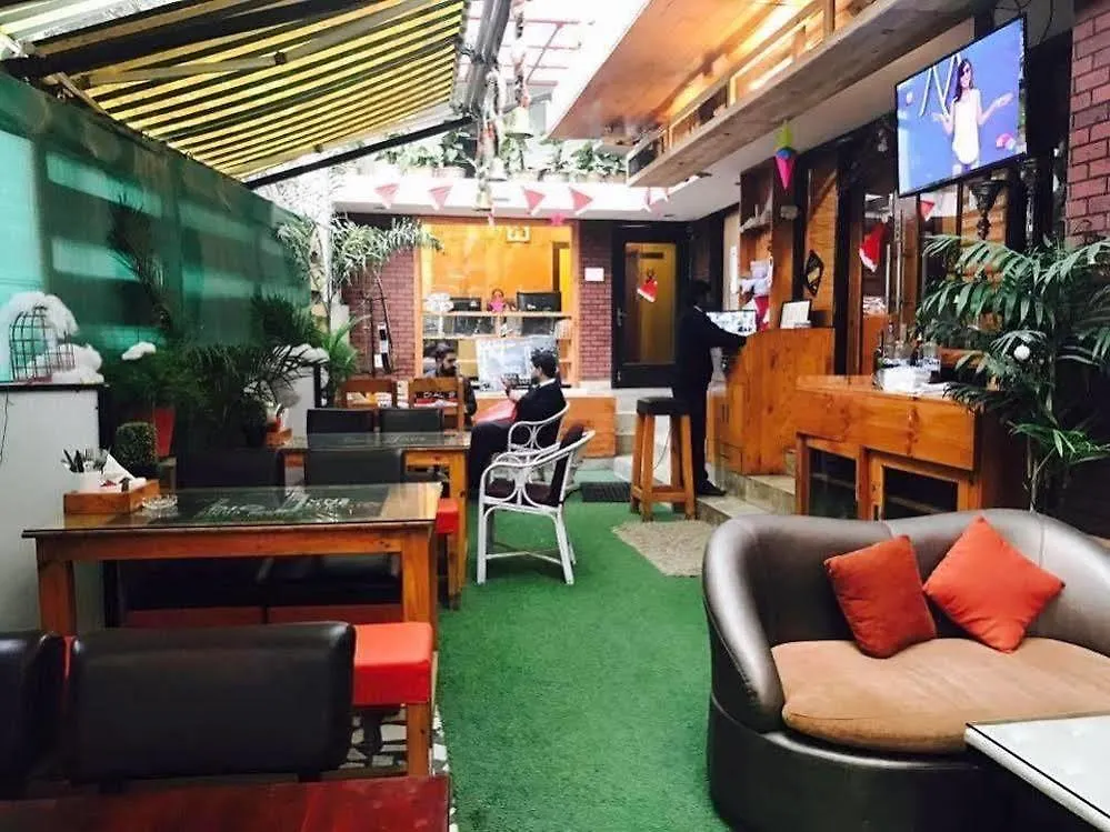 Hotel Varuna Varanasi