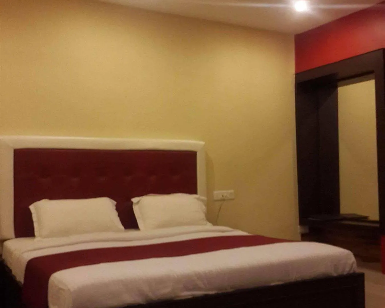 Hotel Varuna Varanasi