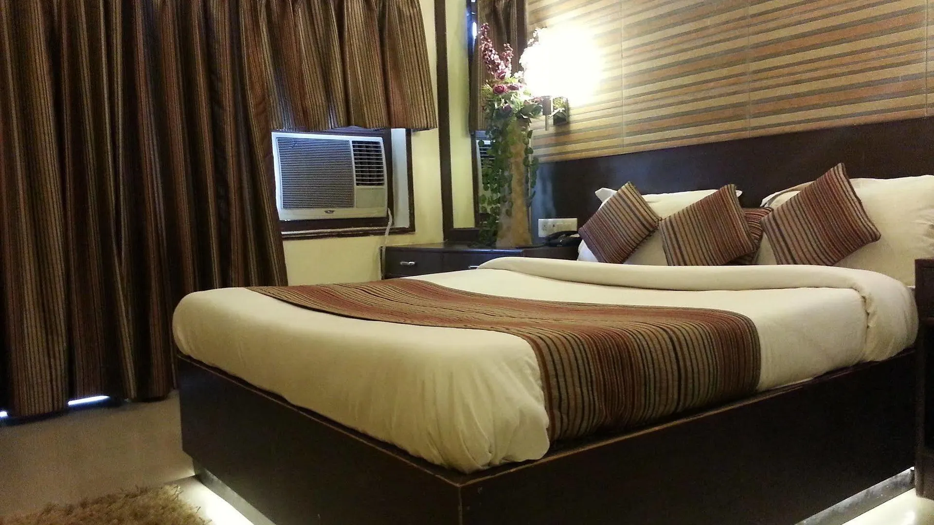 Hotel Varuna Varanasi