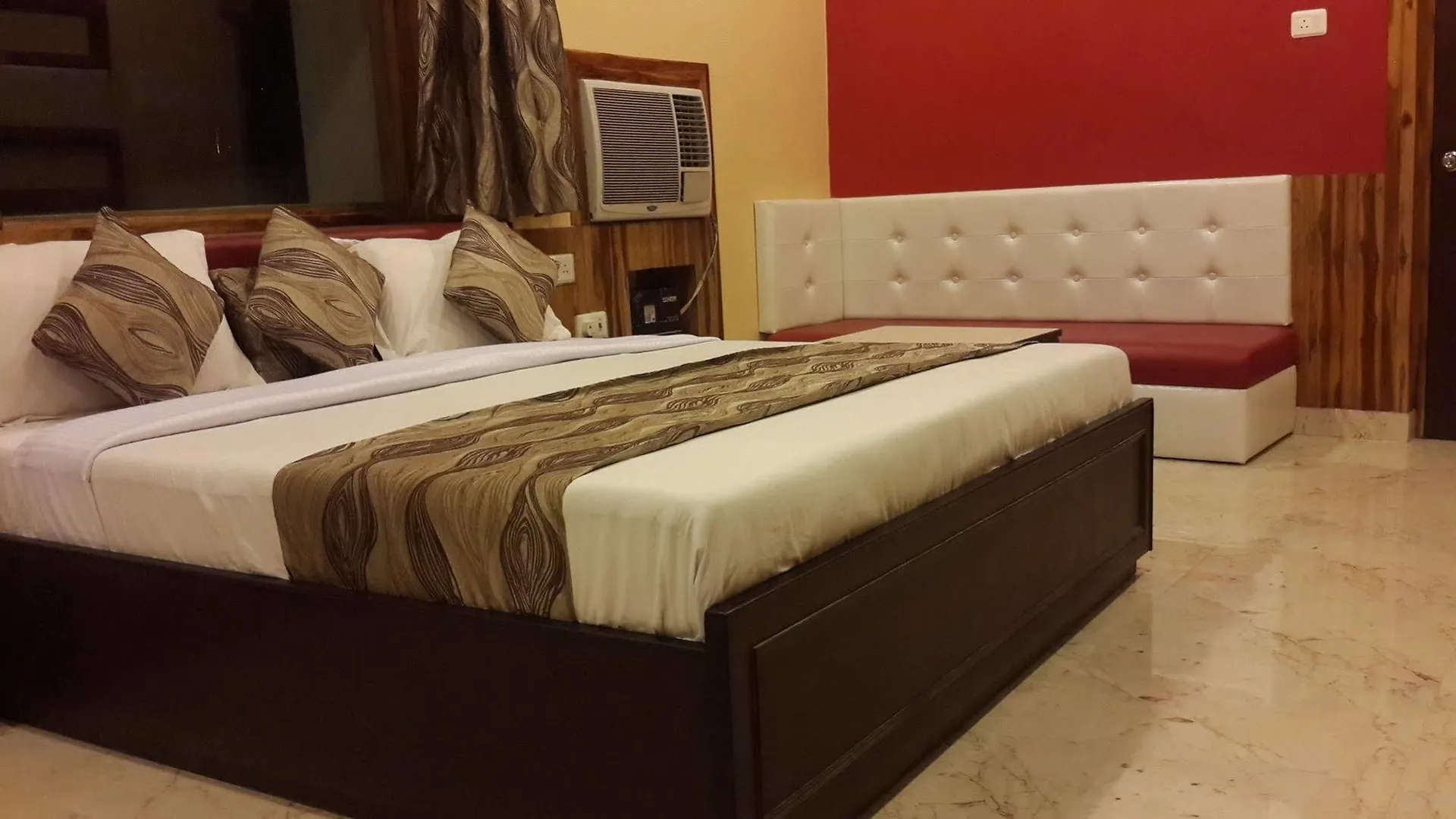 Hotel Varuna Varanasi