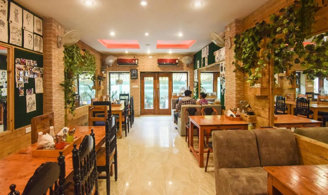 Hotel Varuna Varanasi